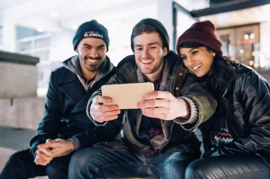people, friends, happy, men, boys, woman, selfie, camera, photography, mobile, friendship
